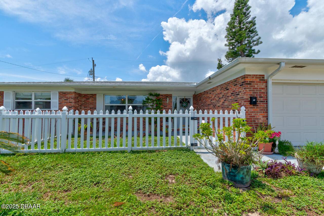 42 Kathy DR, Ormond Beach, FL 32176