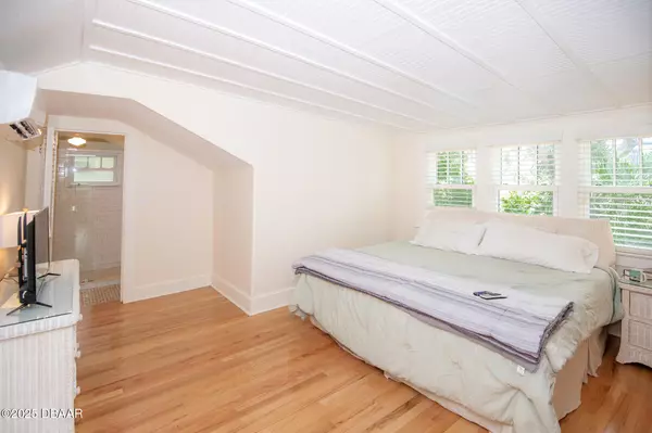 Daytona Beach, FL 32118,220 Riverview BLVD