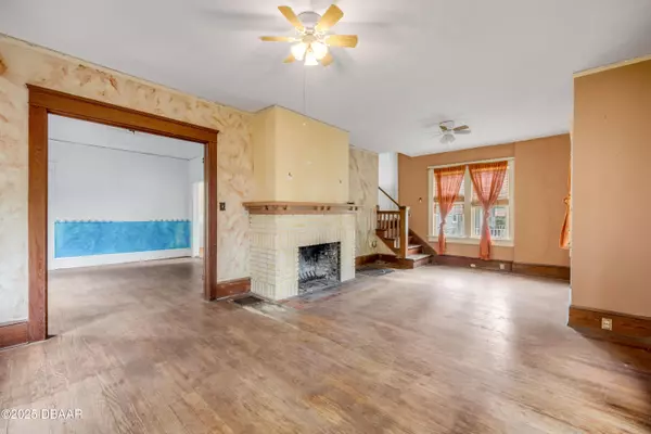 Daytona Beach, FL 32114,214 Cedar ST