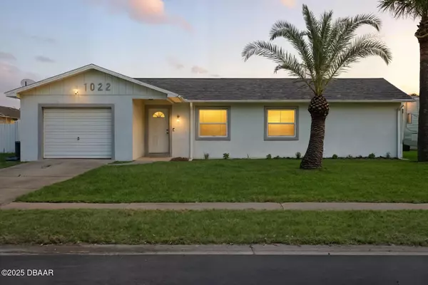 1022 Tompkins DR, Port Orange, FL 32129