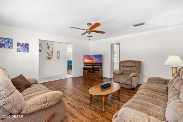 Edgewater, FL 32141,2824 Queen Palm DR