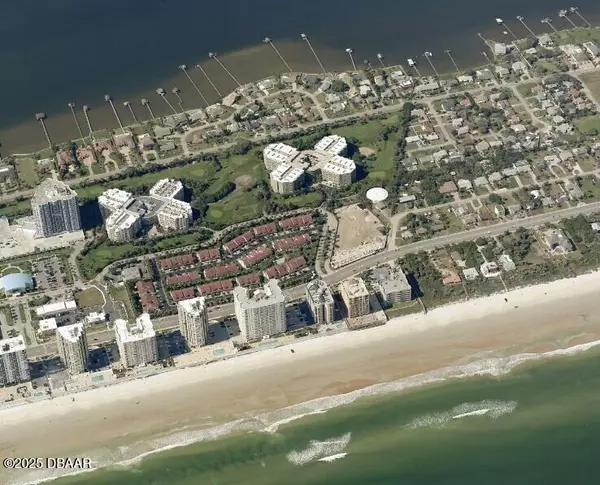 Daytona Beach, FL 32118,4 Oceans West BLVD #302-D