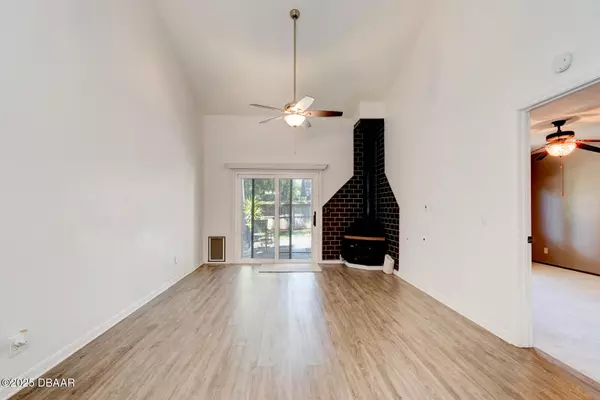 Ormond Beach, FL 32174,2 Park PL #2