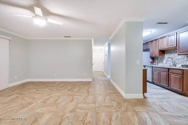 Daytona Beach, FL 32114,101 Bent Tree DR #33