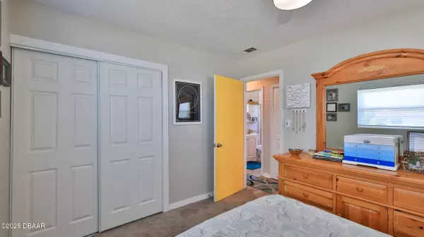 Daytona Beach, FL 32117,1033 Cadillac DR