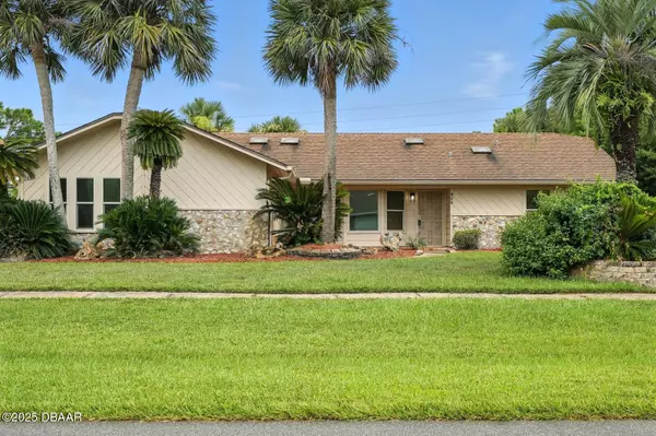 905 Pelican Bay DR, Daytona Beach, FL 32119