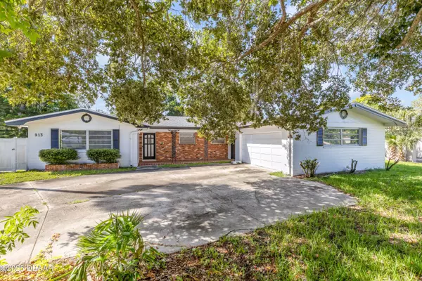 South Daytona, FL 32119,913 Valencia RD