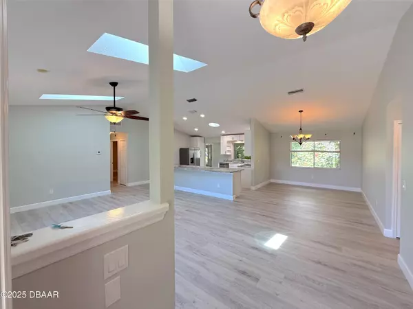 South Daytona, FL 32119,816 Scrub Oak ST