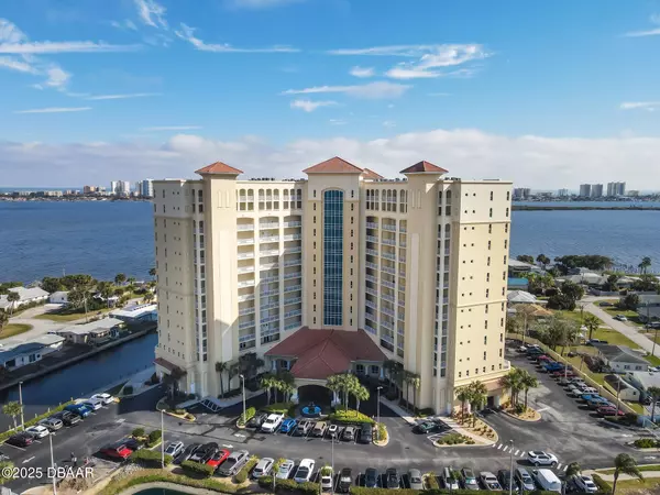 2801 Ridgewood AVE #504, South Daytona, FL 32119