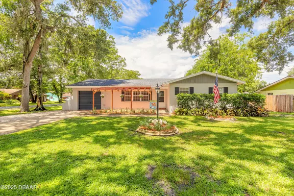 62 Broadmoor CIR, Ormond Beach, FL 32174