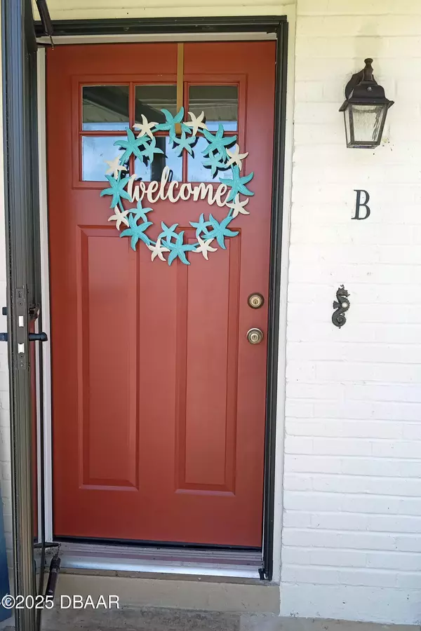 Ormond Beach, FL 32176,64 Cardinal DR #B