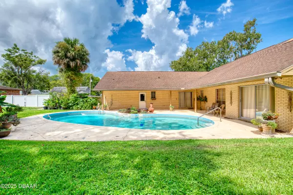 Ormond Beach, FL 32174,18 Twin River DR