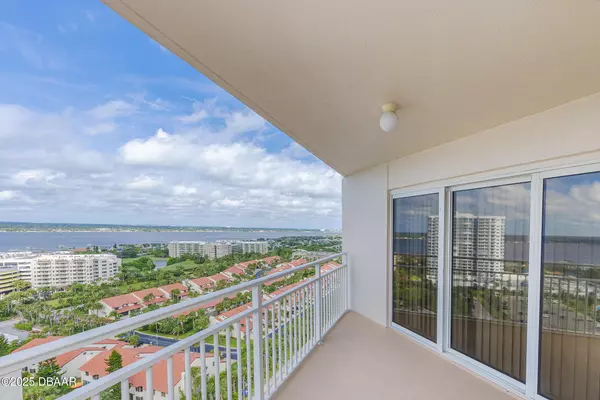 Daytona Beach Shores, FL 32118,2967 Atlantic AVE #1708