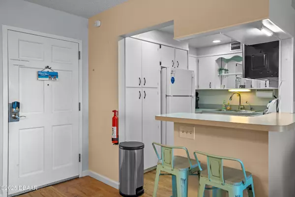 Ormond Beach, FL 32176,1575 Ocean Shore BLVD #905