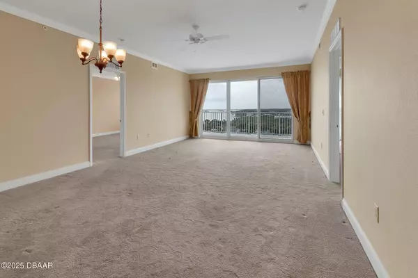 South Daytona, FL 32119,2801 Ridgewood AVE #806