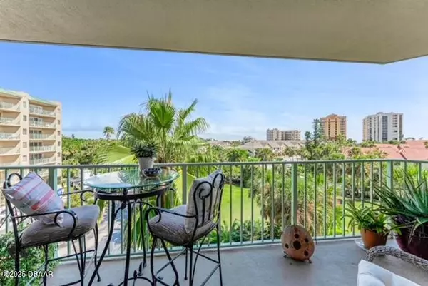 Daytona Beach Shores, FL 32118,4 Oceans West BLVD #507D