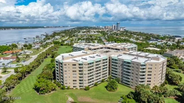 Daytona Beach Shores, FL 32118,4 Oceans West BLVD #507D