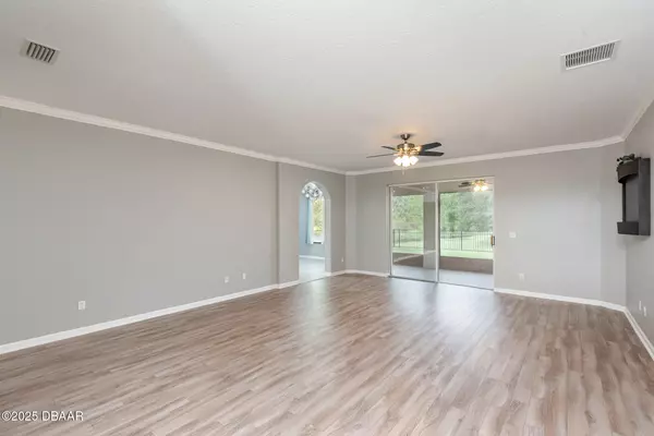 Daytona Beach, FL 32124,104 Mcgill CIR