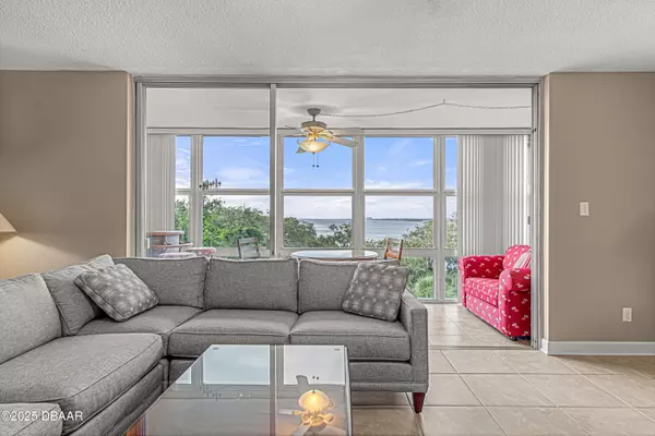 Daytona Beach, FL 32118,1224 Peninsula DR #505