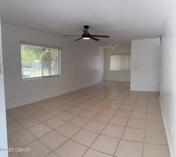 South Daytona, FL 32119,305 Ridge BLVD #2110