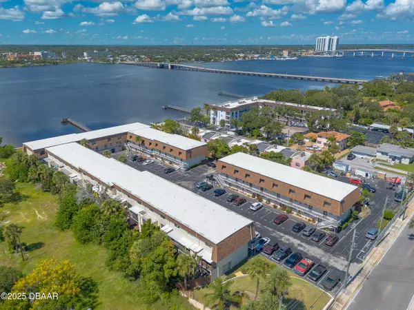 Daytona Beach, FL 32118,144 Halifax AVE #27