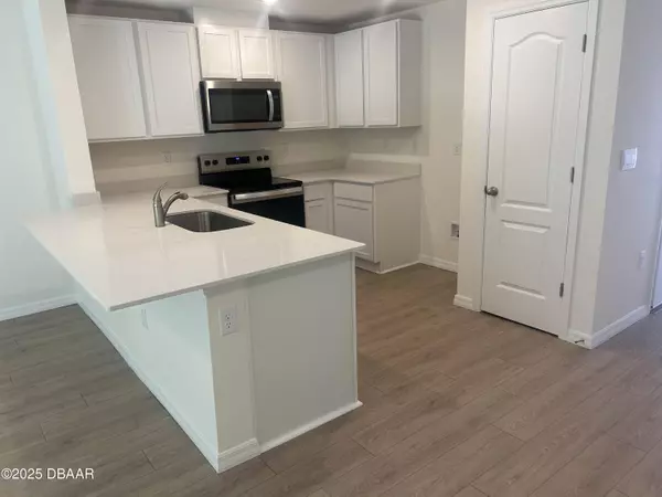 Holly Hill, FL 32117,521 Zinfandel DR