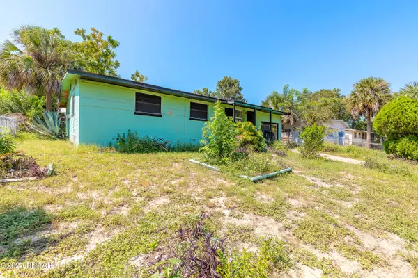 1026 Imperial DR, Daytona Beach, FL 32117