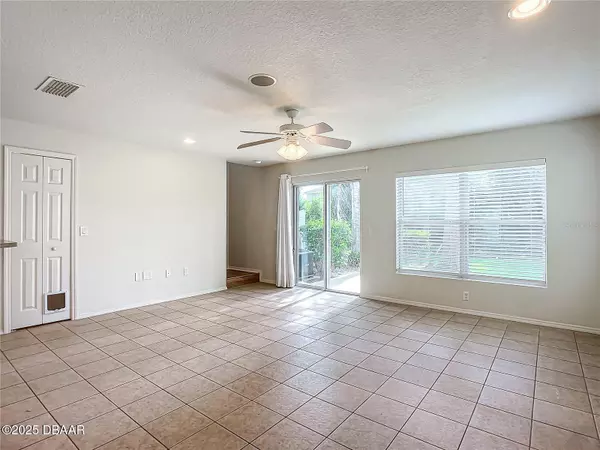 New Smyrna Beach, FL 32168,521 Mount Olympus BLVD