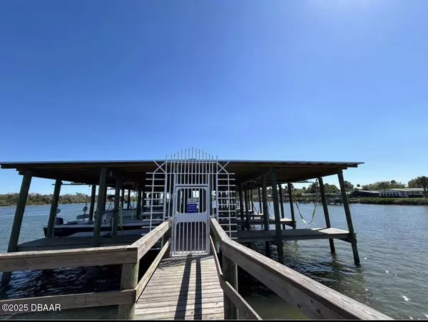 Edgewater, FL 32141,4356 Dolphin WAY