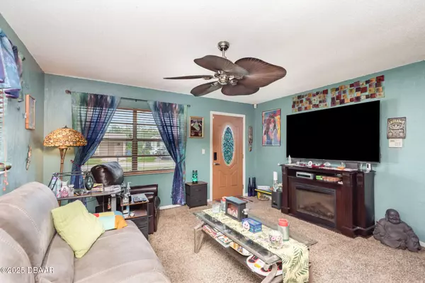 Daytona Beach, FL 32117,1324 Granada AVE