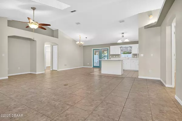 Edgewater, FL 32141,2803 Vista Palm DR