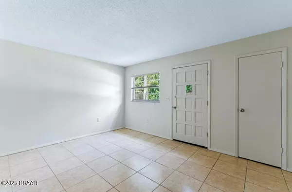 Edgewater, FL 32132,118 Hardin PL #A