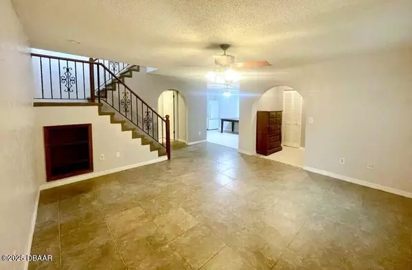 South Daytona, FL 32119,2053 Oak Meadow CIR #1