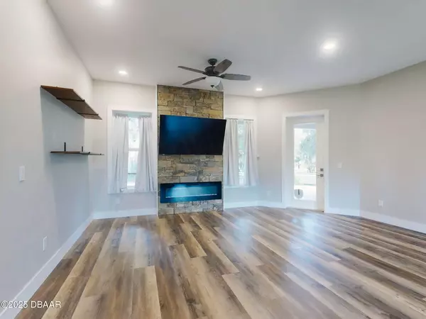 New Smyrna Beach, FL 32168,1800 Rendy RD