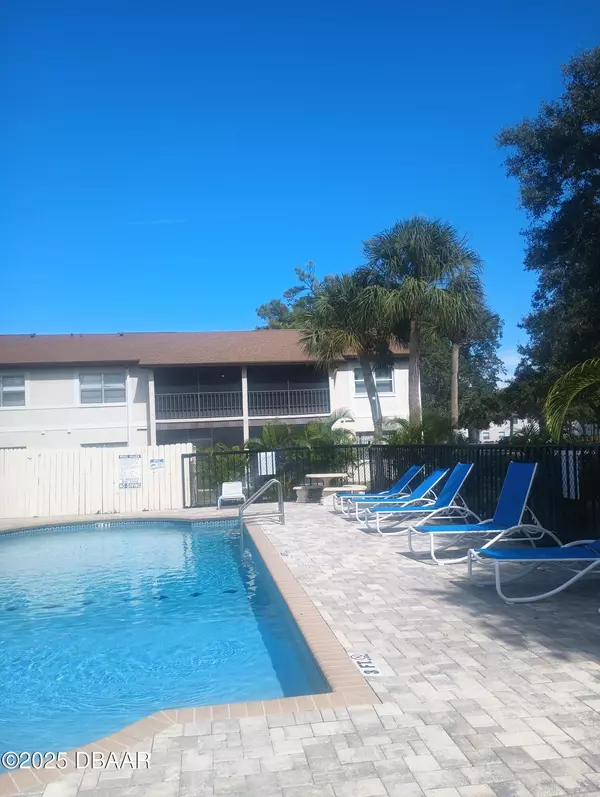 South Daytona, FL 32119,428 Banana Cay DR #D