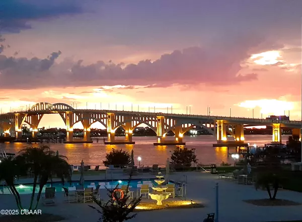 Daytona Beach, FL 32118,1224 Peninsula DR #201