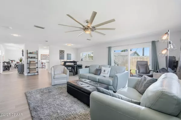 Daytona Beach, FL 32118,307 Emory DR