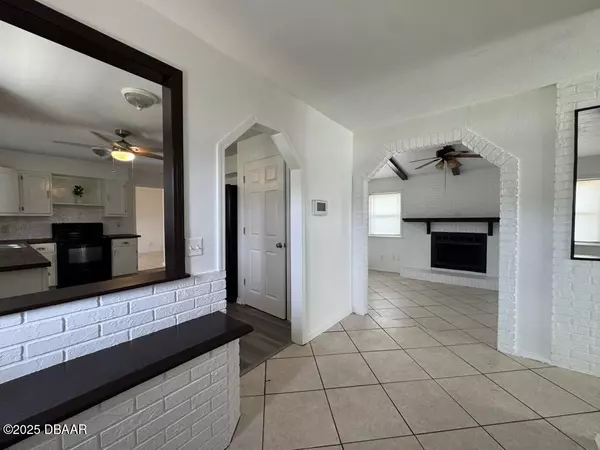 Deltona, FL 32725,397 Oslo DR