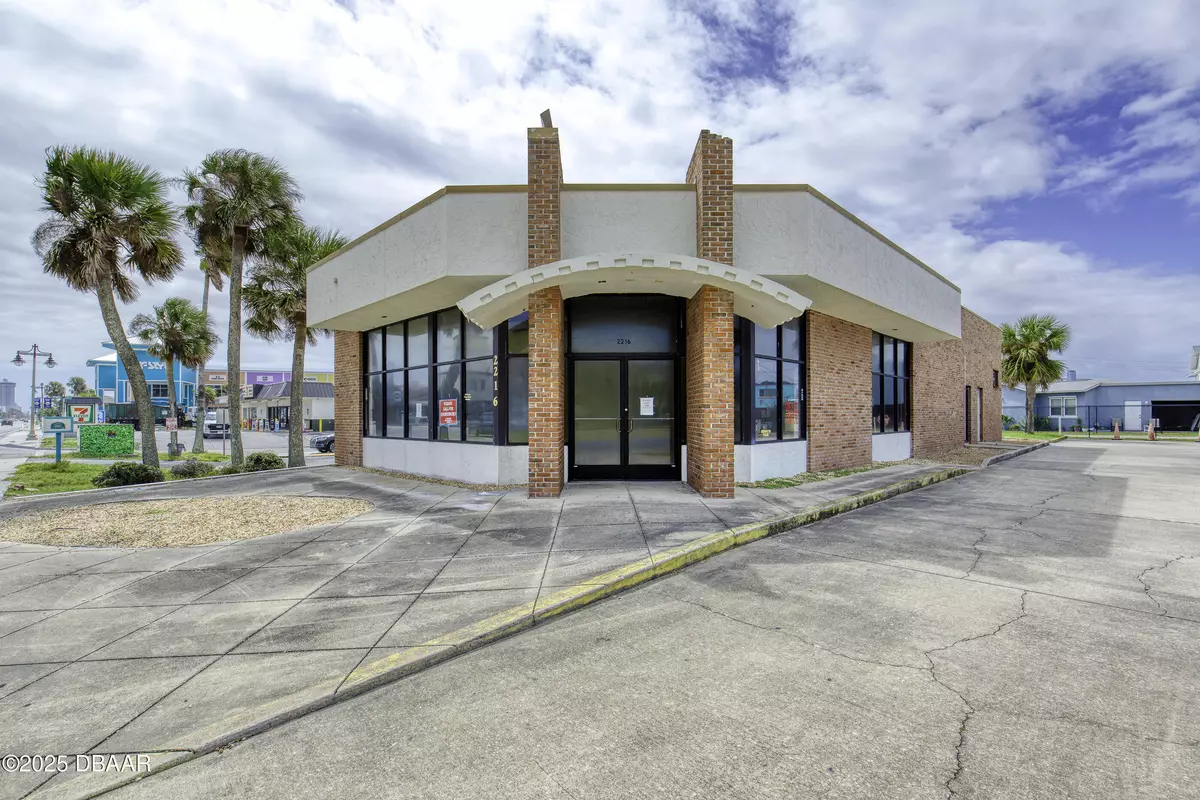 Daytona Beach, FL 32118,2216 Atlantic AVE