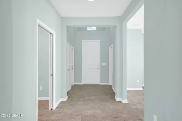 Daytona Beach, FL 32124,476 Hang Loose WAY