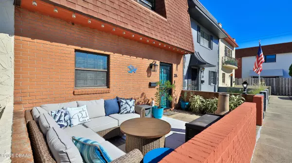 Daytona Beach, FL 32118,625 Halifax AVE #28