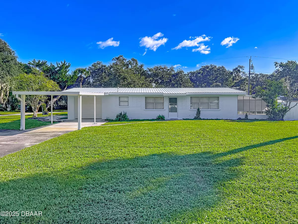 Edgewater, FL 32132,1401 Orange Tree DR