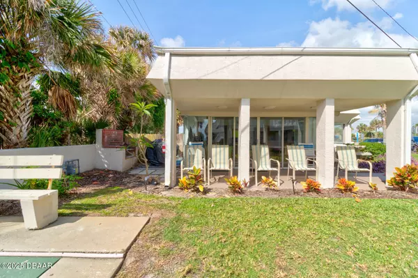 New Smyrna Beach, FL 32169,3663 Atlantic AVE #20B