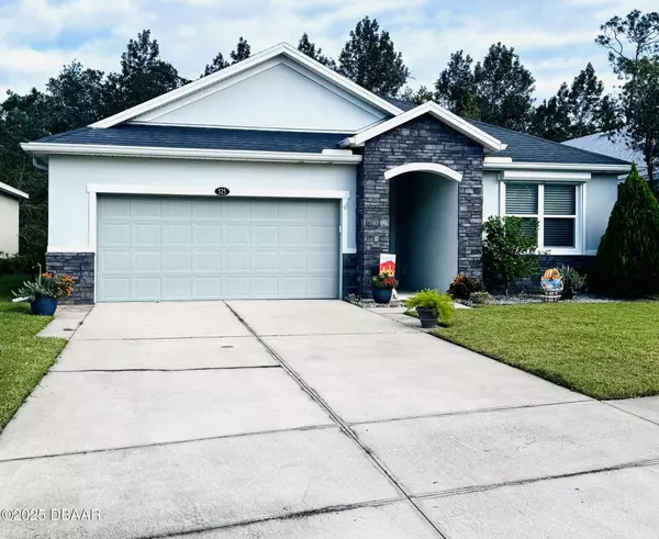 525 Champion Ridge DR, Daytona Beach, FL 32124