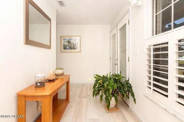 Ormond Beach, FL 32176,26 Sunny Beach DR