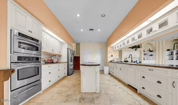 New Port Richey, FL 34652,7244 Manor Beach RD