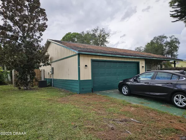 Edgewater, FL 32141,2726 Sabal Palm DR