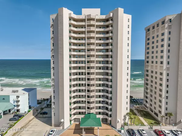 Daytona Beach Shores, FL 32118,3311 Atlantic AVE #304