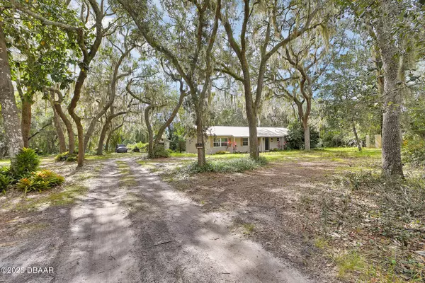 4370 Grant ST, Deland, FL 32724