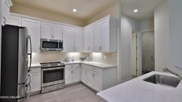 Ormond Beach, FL 32174,20 Longridge LN